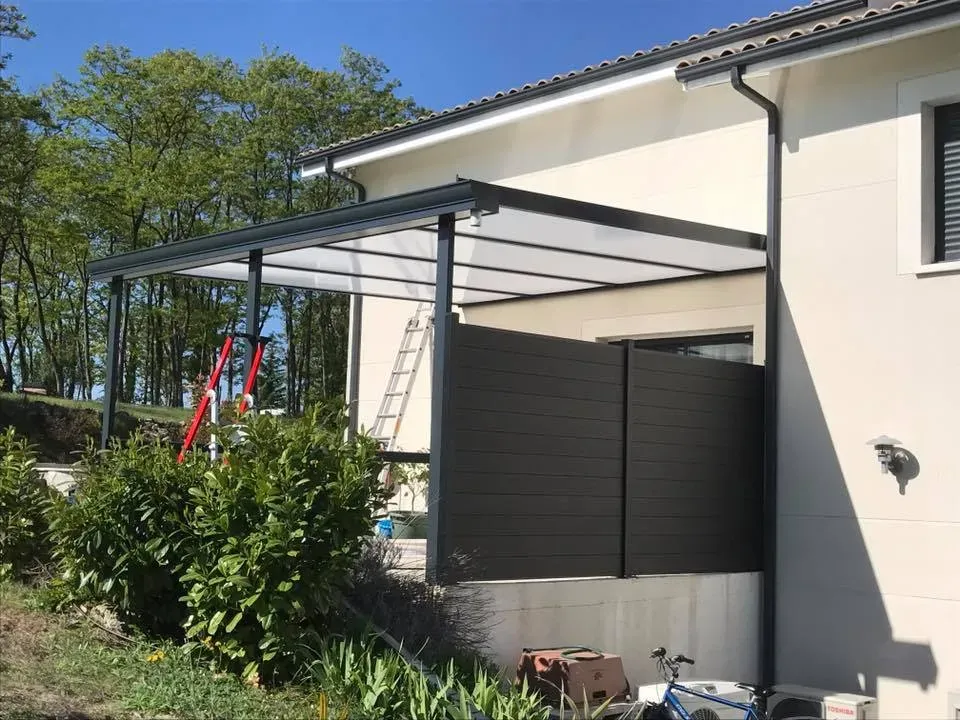 Pergolas et stores bannes